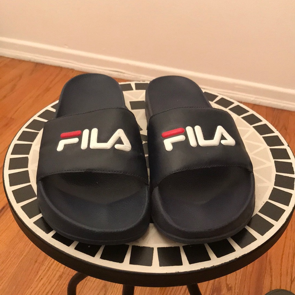 Fila Slides